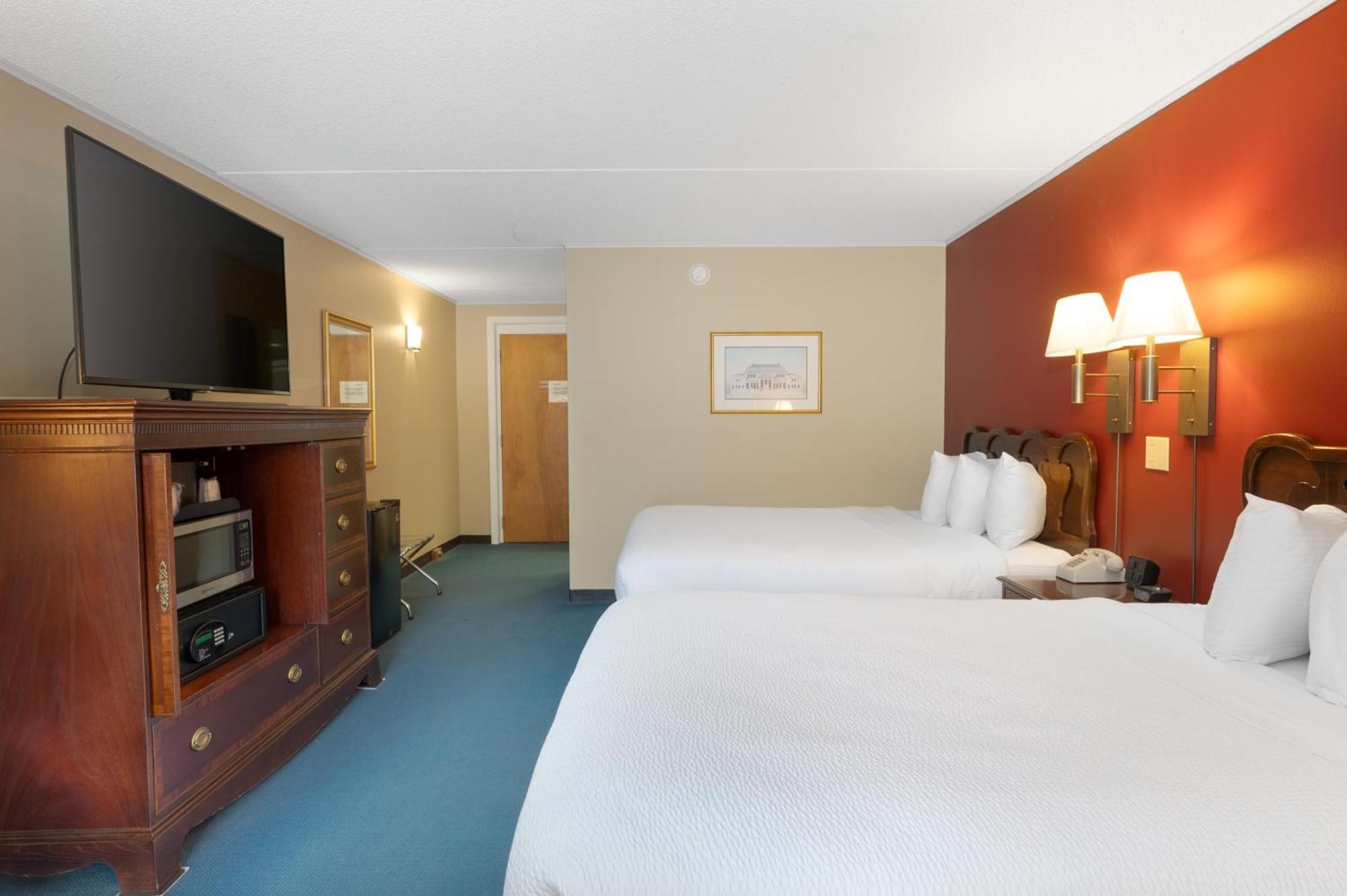 Fireside Inn & Suites Гилфорд Номер фото